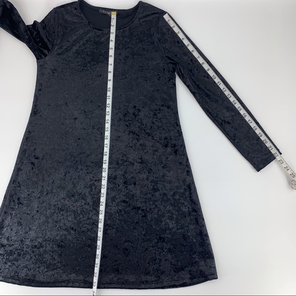 Tahari NWT Black Long Sleeve Crushed Velvet A-Line Shift Dress, Small - Picture 15 of 16